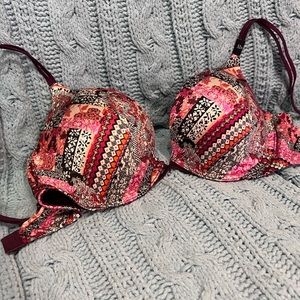 VS very sexy push-up bra (32D)